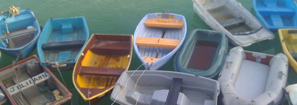 Boote am Hafen in Jersey